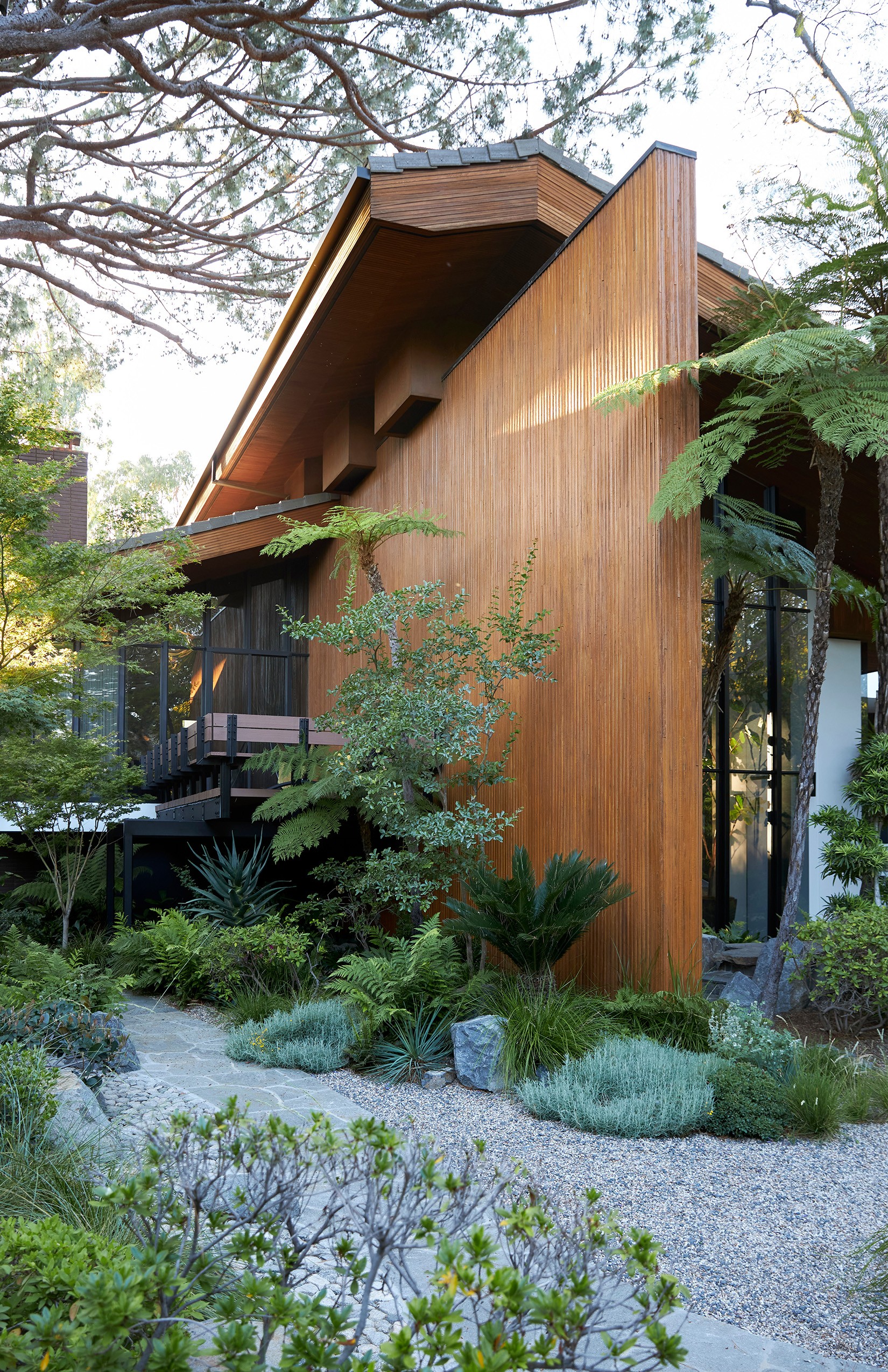 A QUINCY JONES VS TERREMOTO | TERREMOTO.LA